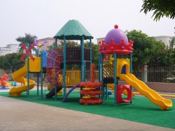outdoor playground equipment supplier