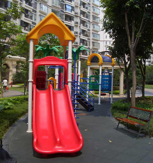 Commercial playground