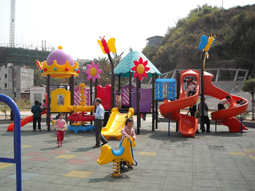 outdoor play equipment