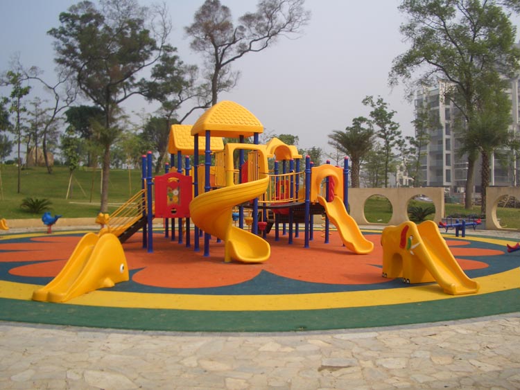 outdoor playground equipment for school